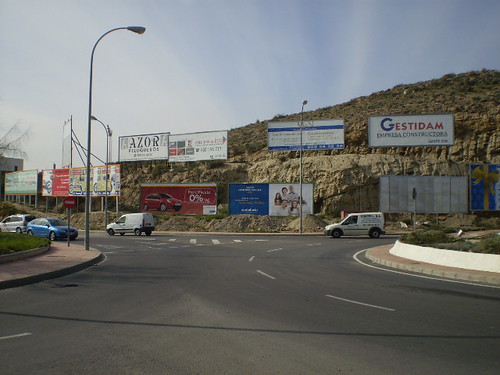 valla publicitaria en Almería