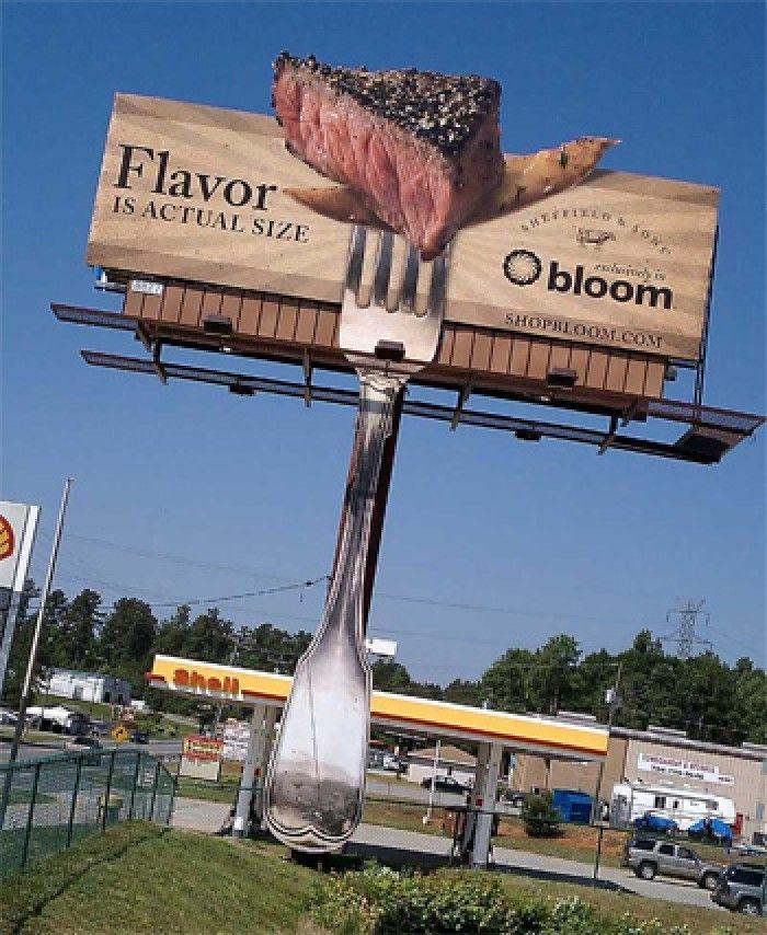 Valla publicitaria creativa y de tamaño grande